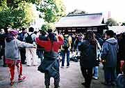つづら折りの宴(神戸市長田区・長田神社 1996年1月21日)